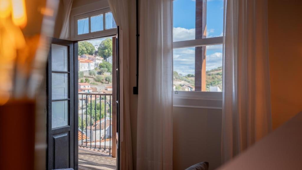 Albergue Door 21 - &